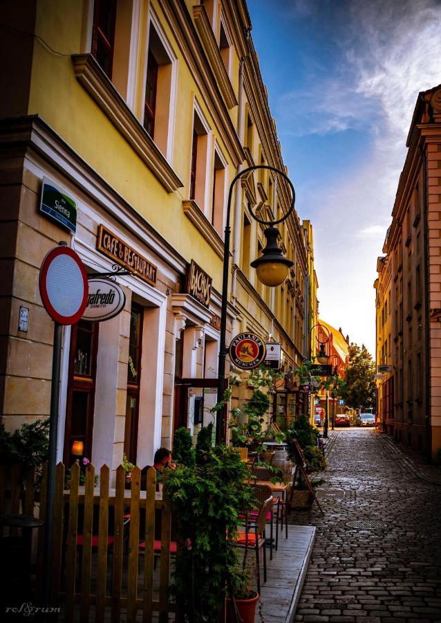 Black Pearl Apartments In Centrum Szczecin Ngoại thất bức ảnh
